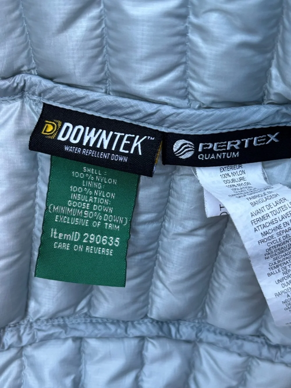 LL Bean Mens Ultralight 850 Down Jacket. Size XL. Color silver. - Picture 7 of 8